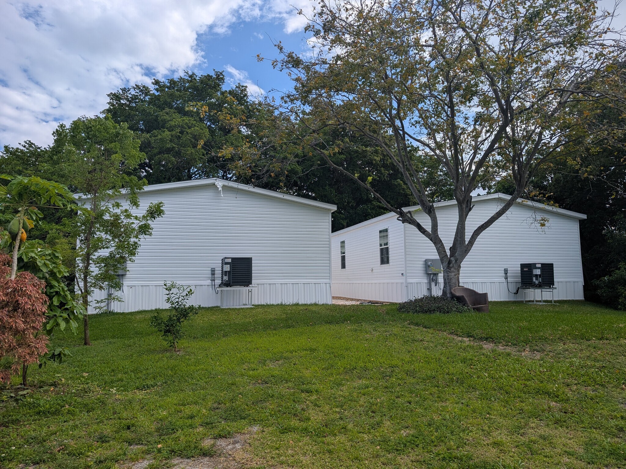 Building Photo - 3051 SW 50th St