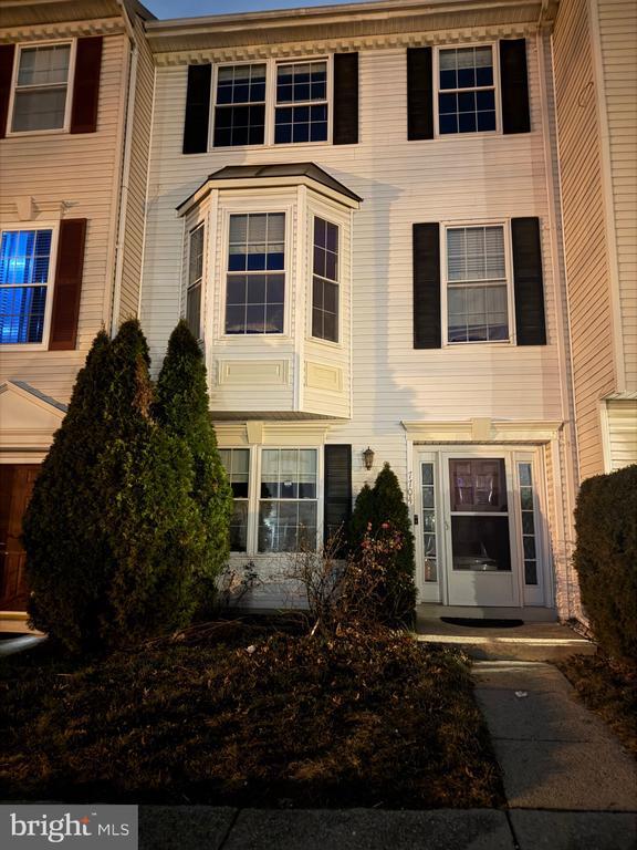 Building Photo - 7704 Periwinkle Way