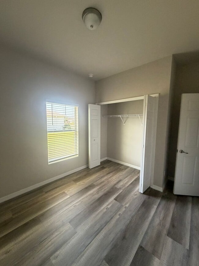 Building Photo - 309 Panorama Ave