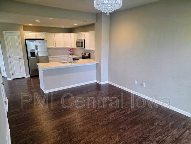 Building Photo - 2316 Hazeltine Pl