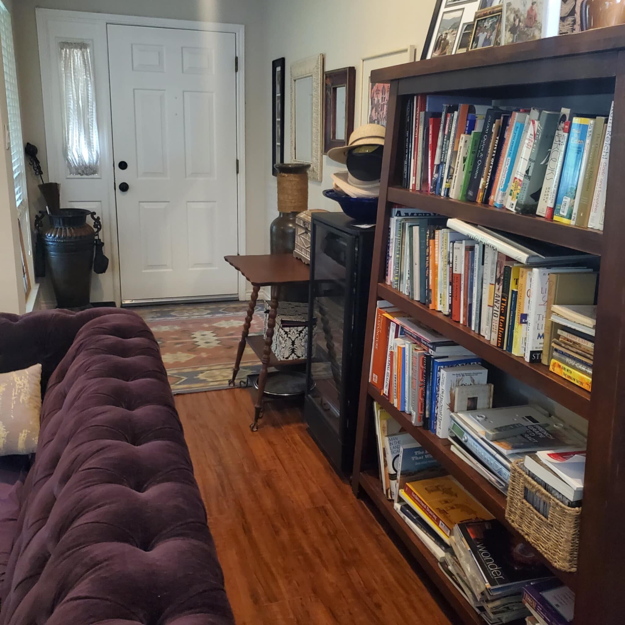Living room entry - 12114 Lemon Blossom