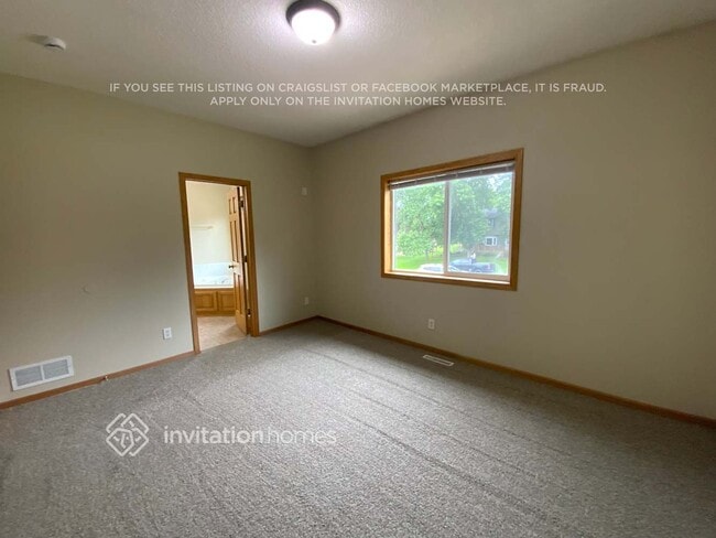 Building Photo - 11796 191st Ave NW