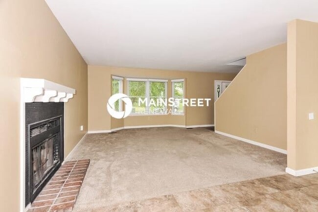 Building Photo - 3 Bedroom Pet-Friendly Home in St Peters, ...