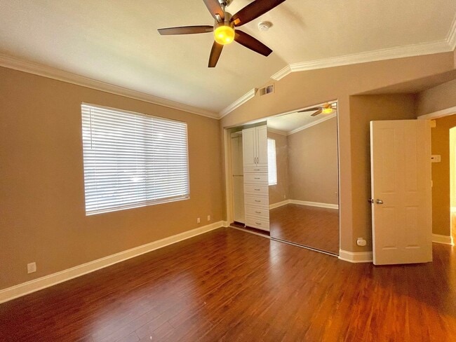 Building Photo - Beautiful Single Story in Irvine!