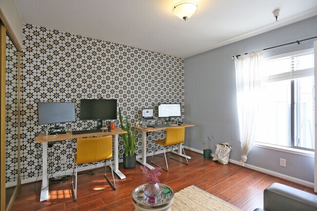 Building Photo - 7221 Geary Blvd