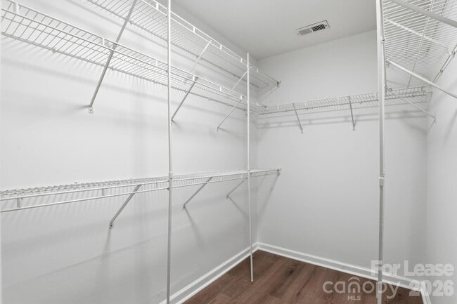 Building Photo - 13114 Woodland Farm Dr
