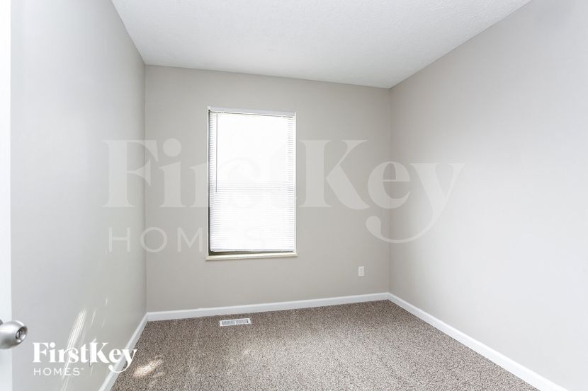 Building Photo - 6976 Finchley Dr