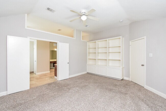 Building Photo - 3030 Great Lakes Ave