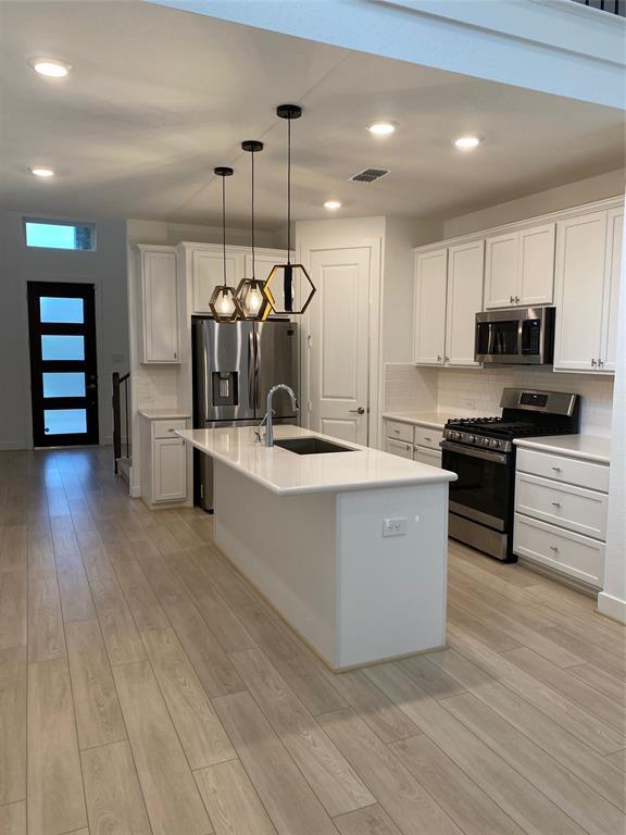Building Photo - 8715 Tannas Mount Trl