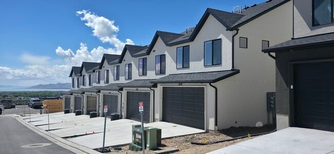 Building Photo - 4275 N 325 E