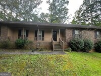 Building Photo - 380 Hidden Valley Dr SE