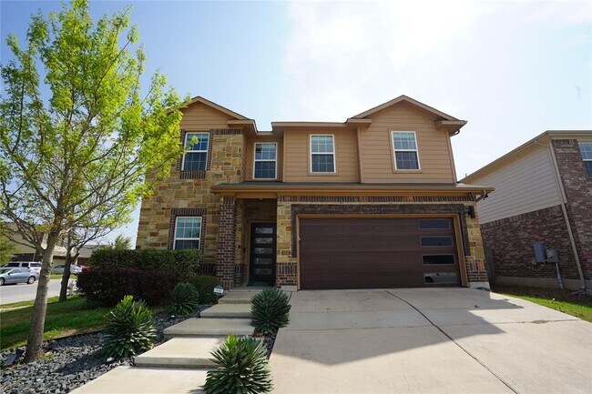 Primary Photo - 3221 Pearlman Dr