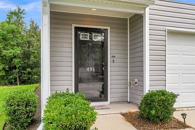 Building Photo - Beautiful Goose Creek Townhome! ***$500 off 1st month rent!***