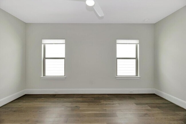 Building Photo - 540 W 26th St