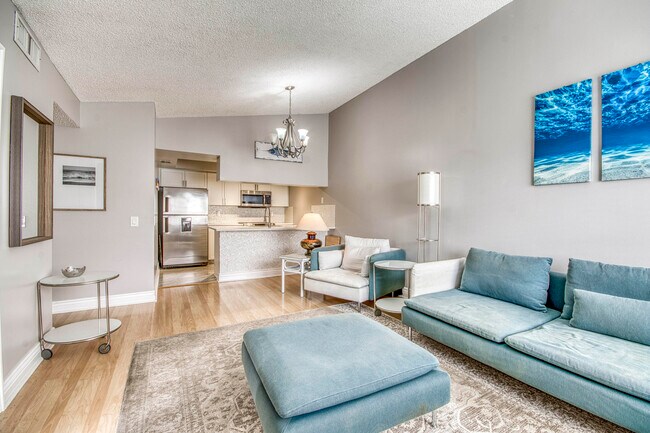 Building Photo - 619 Waterside Dr