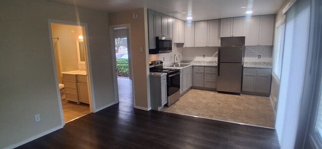 Building Photo - 65 SW 3rd Ave