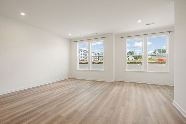 Building Photo - Brand New 2 Bedroom Condo Located in Midlo...