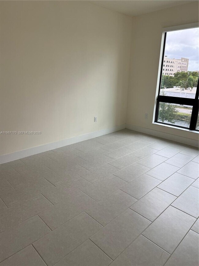 Building Photo - 8167 NW 41st St