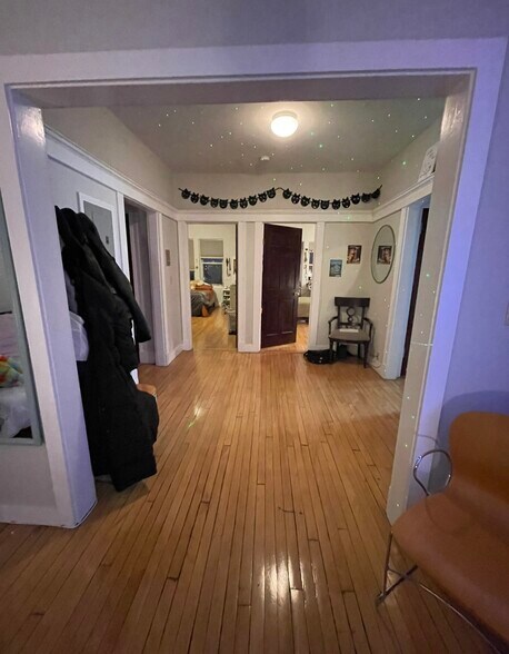 Building Photo - 34 High St