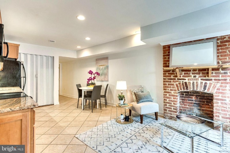 Building Photo - 222 Florida Ave NW