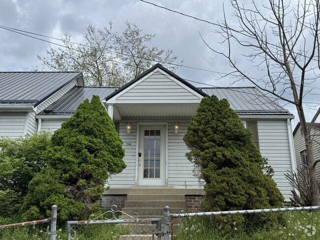 Building Photo - 114 Edgemont Dr