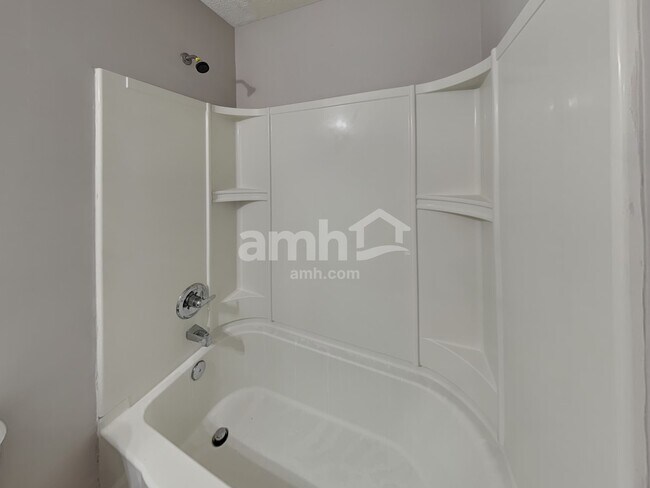 Building Photo - 784 Aerostar Court