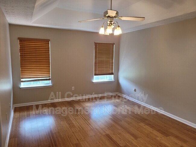 Building Photo - 1115 Crabapple Lk Cir