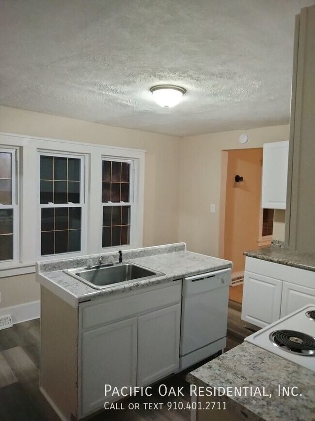 Building Photo - BELOW MARKET RENT!