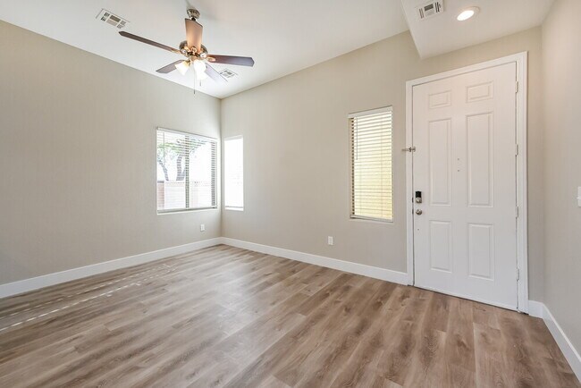 Building Photo - 7682 Gentle Grazer St