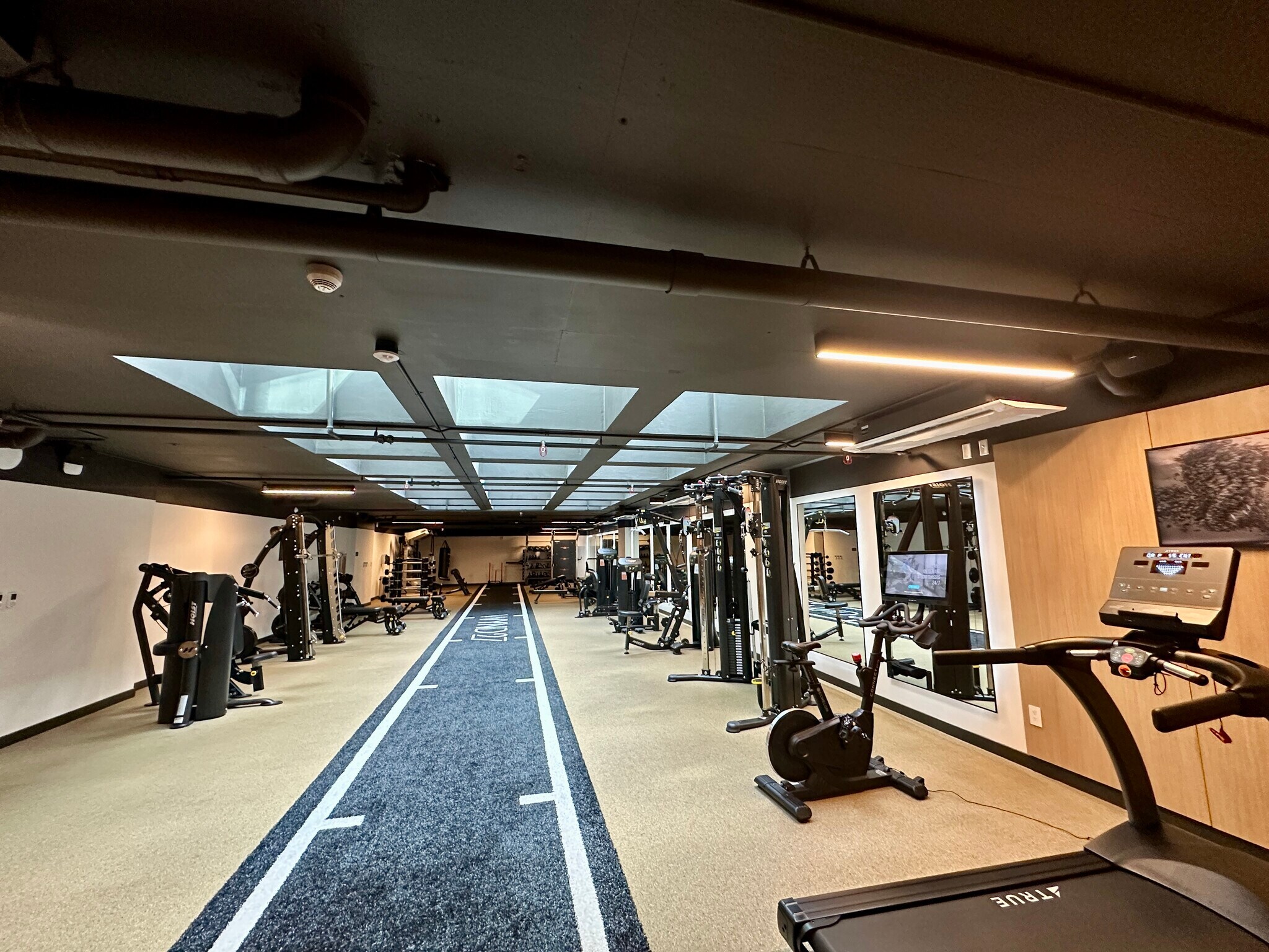 Building Photo - 120 NW 31st St