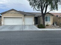 Building Photo - 5832 Vista Luna St