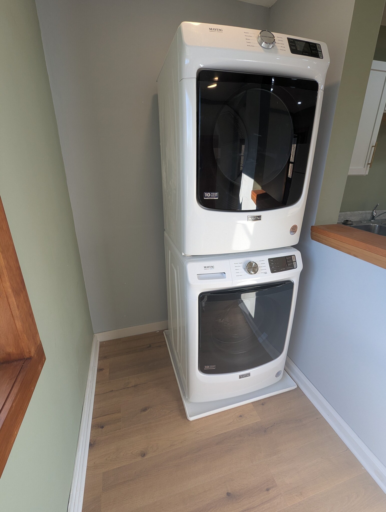 Building Photo - 615 E Miller Rd