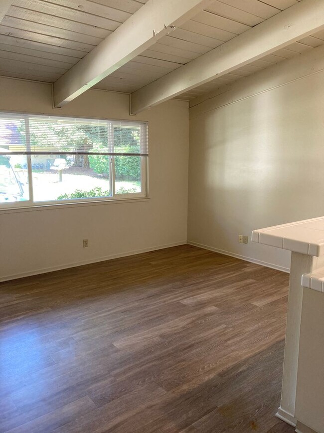 Interior Photo - Lassen Villa Apartments