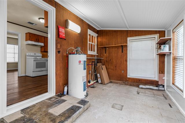 Building Photo - 2223 Fowler Dr