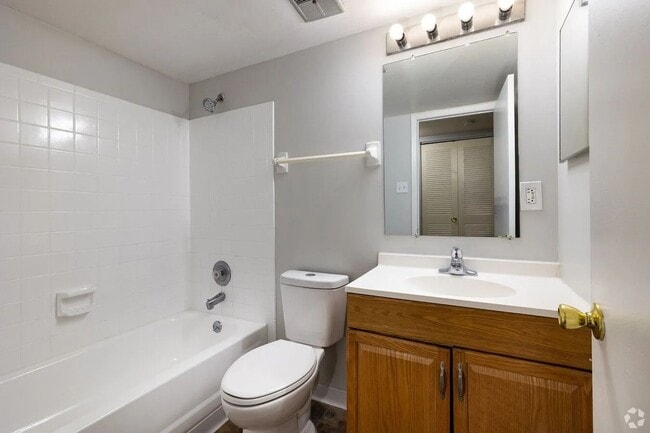 Interior Photo - Caroline Place Apartments