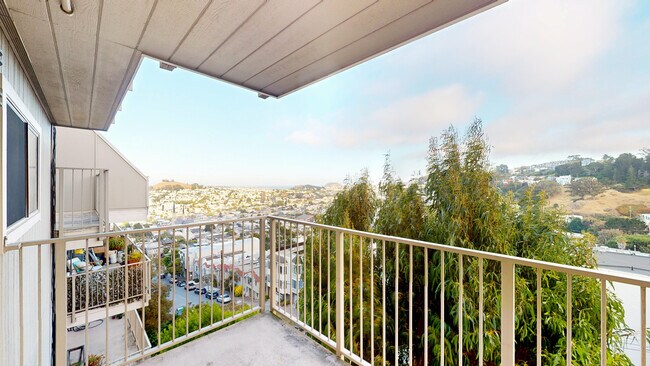 Building Photo - 2033 Castro St