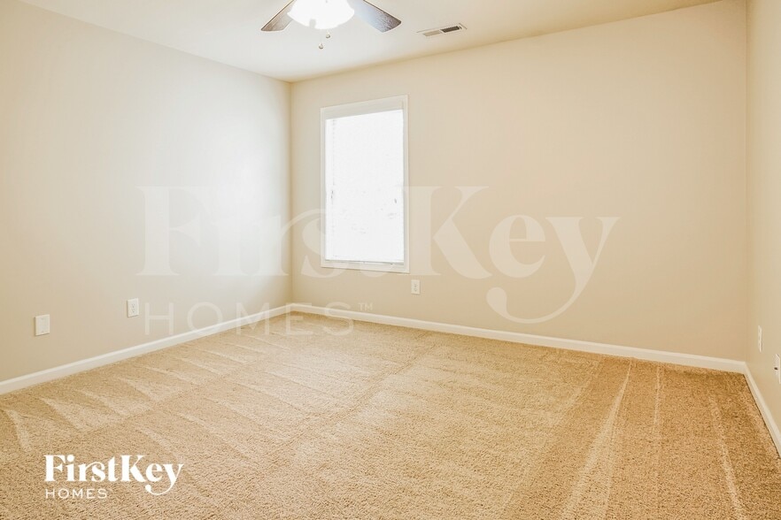 Building Photo - 307 Summerwalk Rd