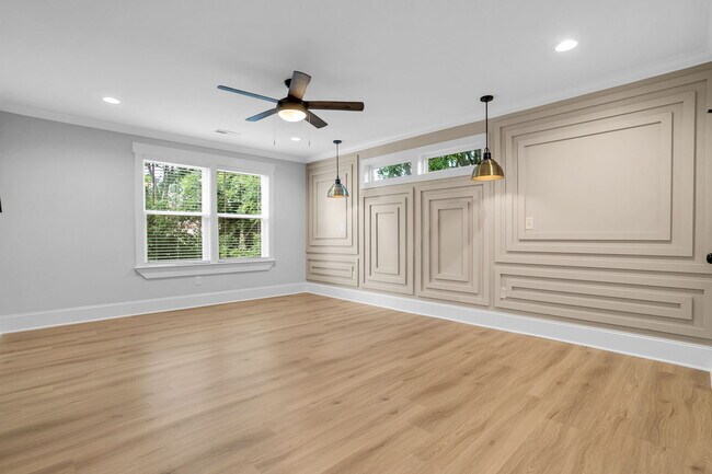 Building Photo - 108 Averill St