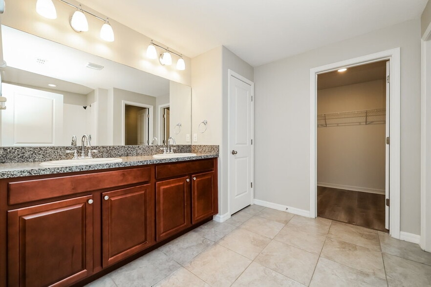 Building Photo - 12623 Lemon Pepper Dr