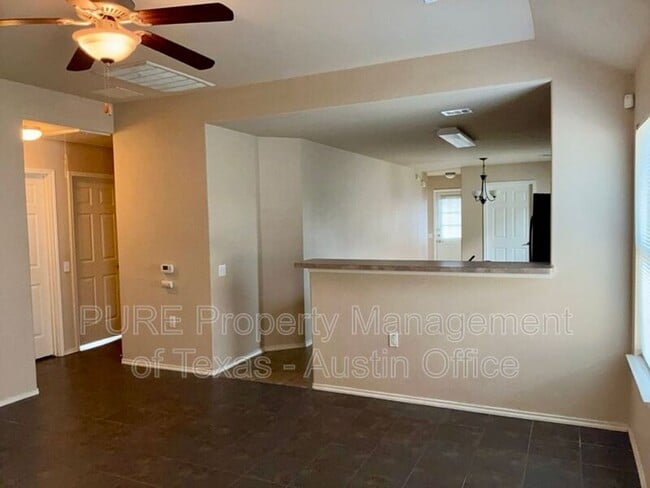 Building Photo - 7505 Cedar Edge Dr