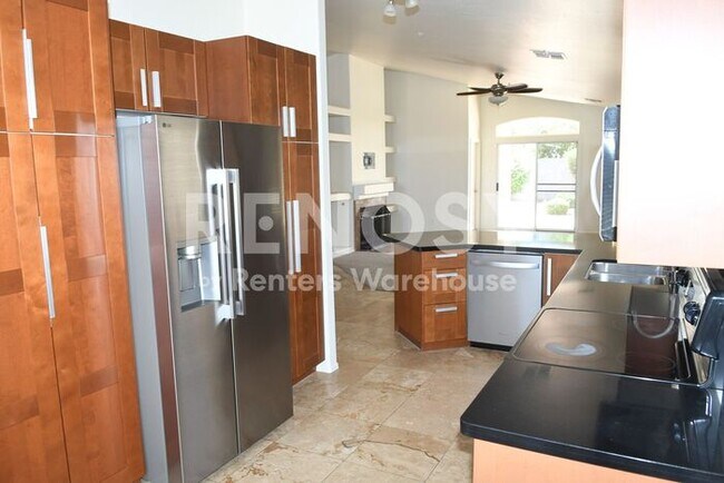 Building Photo - PRICE REDUCED – Fresh Updates in Prime Scottsdale Location!