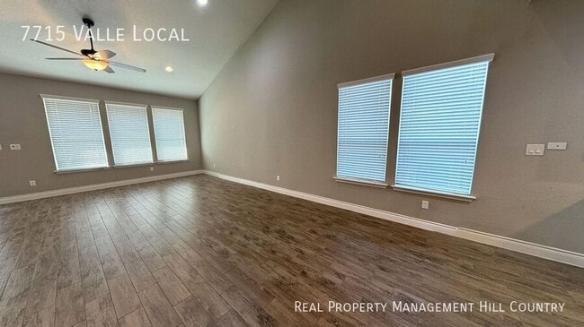 Building Photo - 7715 Valle Local