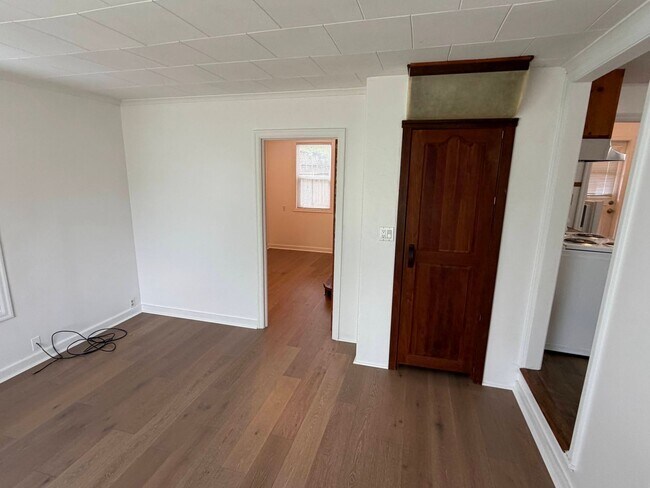 Building Photo - 2 Bedroom House in Eugene