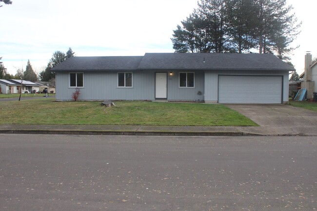 Primary Photo - Updated 4 bedroom, 2 bath home near Intel ...