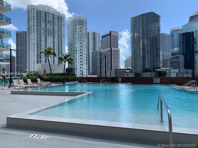 Building Photo - 350 S Miami Ave