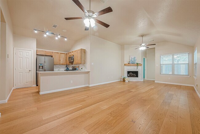 Building Photo - 2910 Crescent Bend Rd