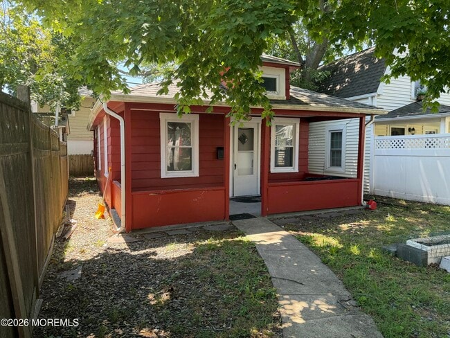 Building Photo - 405 1/2 Brinley Ave