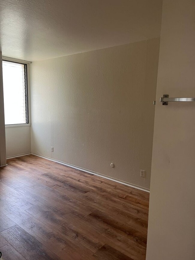 Building Photo - 84-718-718 Ala Mahiku St