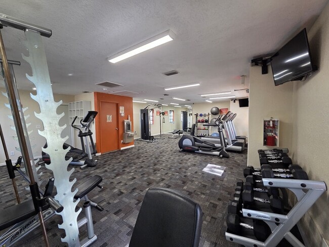 Building Photo - 2690 Coral Landings Blvd