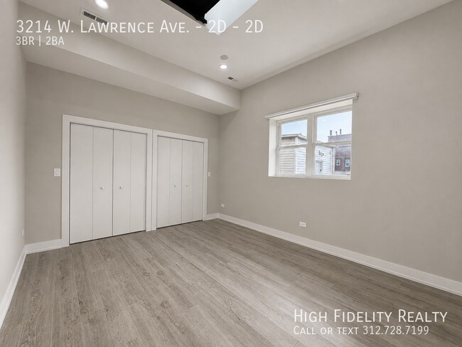 Building Photo - 3214 W Lawrence Ave